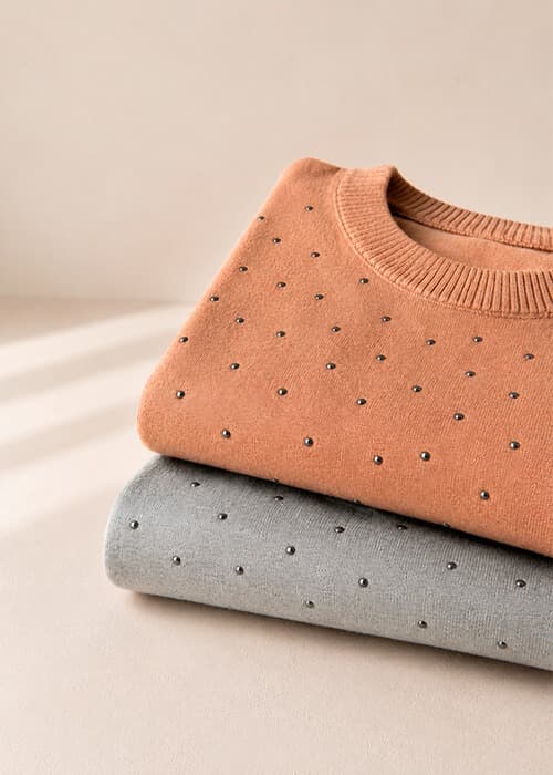 Sweater tachas