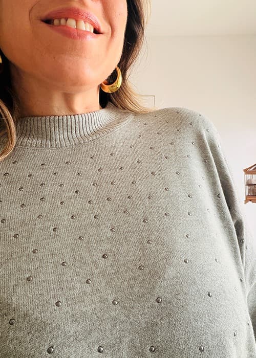 Sweater tachas